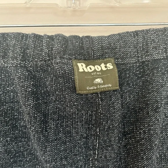 Men’s Roots 🦫 straight leg sweatpants - Size M - Picture 11 of 13